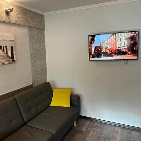 Nad Kamienczykiem Ii Apartment
